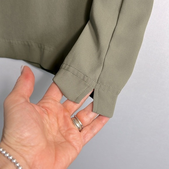 J. Crew Olive Ruffle Crew Neck Sleeveless Tie Back Blouse size 00 - Picture 4 of 6